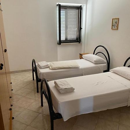Casa Vacanze Foce Varano Apartment Ngoại thất bức ảnh